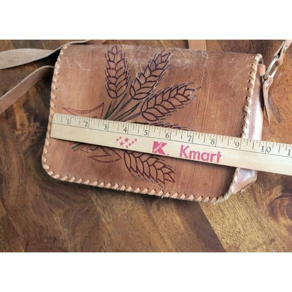 Vintage 1960's Vibe Hand Tooled Leather Hippie Purse Unbranded Floral Crossbody - Picture 6 of 12